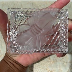 MIKASA Rectangular Crystal Trinket
Box Ribbon Design on Lid
GERMANY